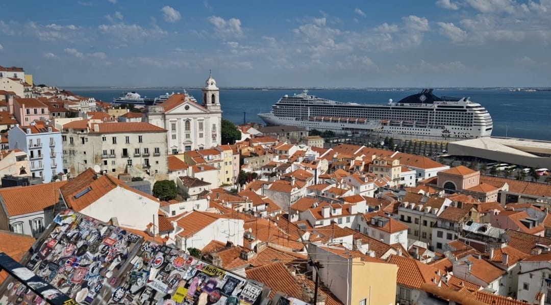 Santa Luzia viewpoint in Lisbon