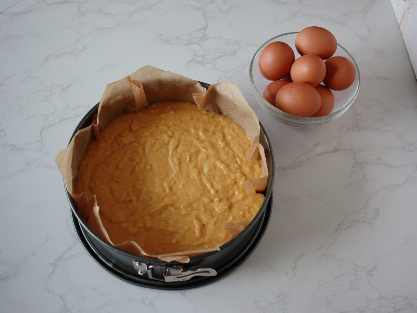 Corn cake recipe mix and eggs, the mix is ready to go into the oven for 1 hour